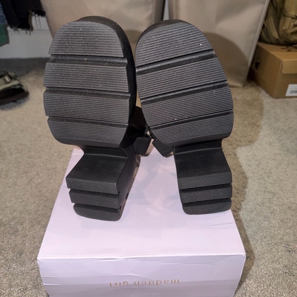 Madden Girl Black Chunky Platform Strappy Sandals - Picture 6 of 10